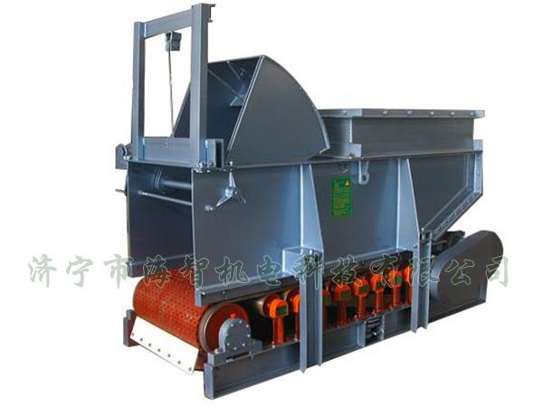 用手動、電動、液動或氣動驅(qū)動齒輪帶動弧型齒條來開啟或關(guān)閉扇型閘門